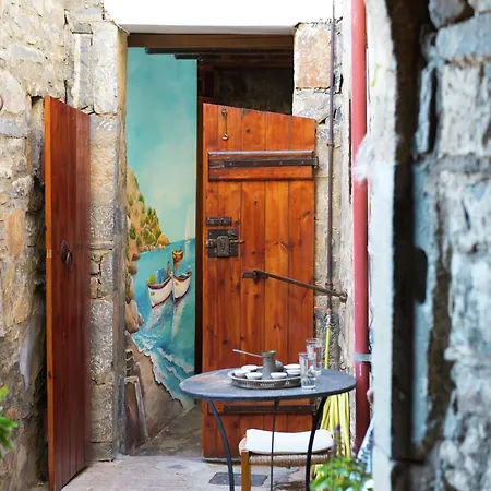 Bay View Greek With Private Terrace Appartement *