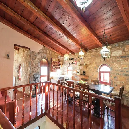 Bay View Greek With Private Terrace